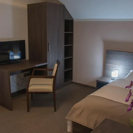 Restaurace A U Klásků Penzion 4*